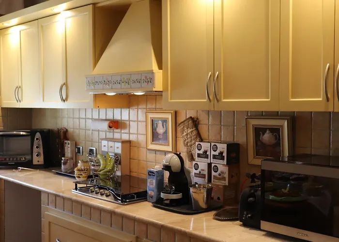 La Casa Di Adele 4* קליארי